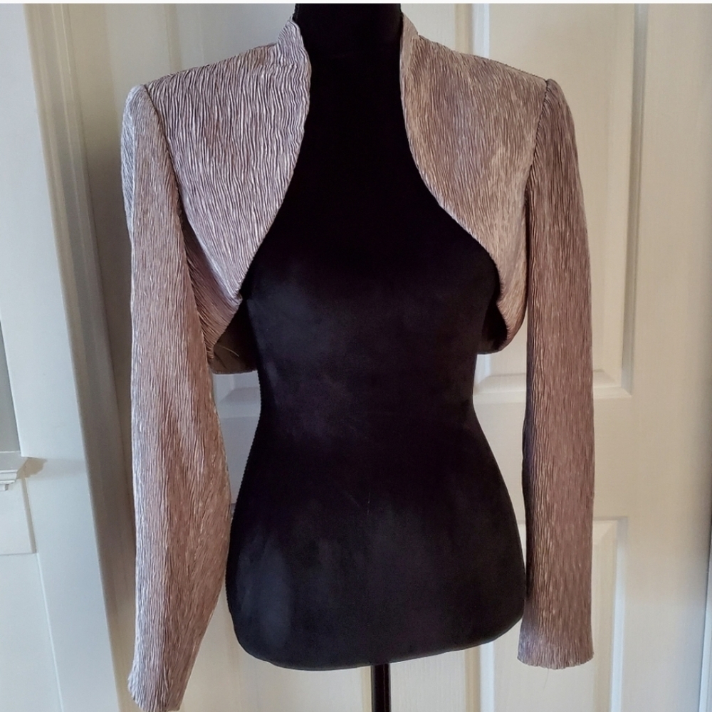 Champagne long sleeve fitted formal jacket bolero
